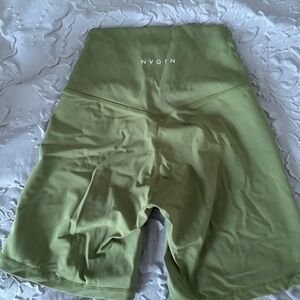 NVGTN Olive-Style High-Rise Cycling Shorts